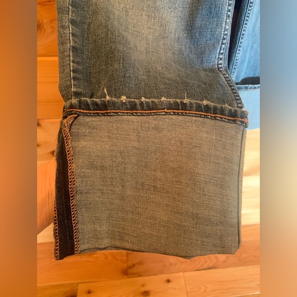 Vigoss Joni Cuff wide leg crop jeans NWT women’s size 10/30. - Picture 3 of 11